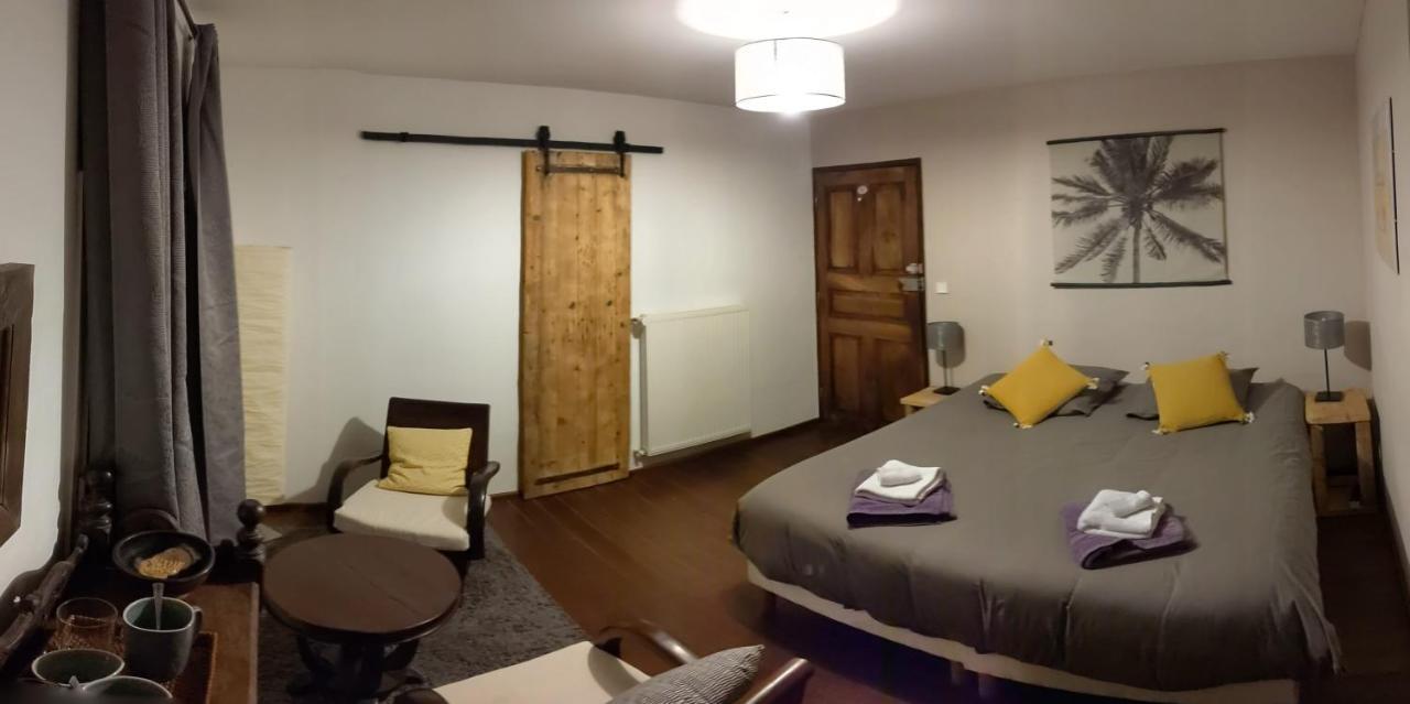 Le Val D'Ailleurs Bed & Breakfast Жозие Екстериор снимка