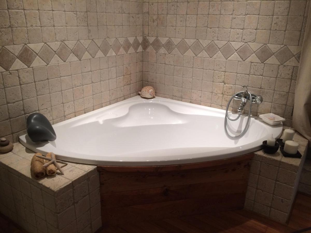 Le Val D'Ailleurs Bed & Breakfast Жозие Екстериор снимка